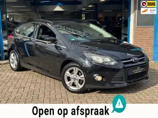Ford Focus 1.0 EcoBoost Trend 2017 ZWART NAVI AIRCO APK NAP!