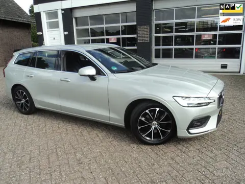 Volvo V60 2.0 D4 Momentum Stoelverwarming V+Achter en Stuurverwarming