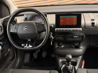 Foto 15 van Citroën C4 Cactus 1.2 PureTech C-series Trekhaak / Camera / Clima / Carplay