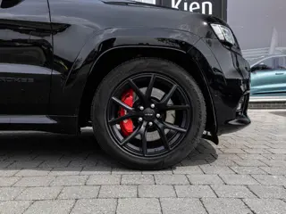 Foto 15 van Jeep Grand Cherokee 6.4 V8 SRT8 | LPG | Grijs-kenteken | Leder | Navi | Camera