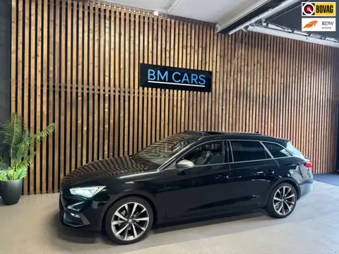 Seat Leon Sportstourer 1.5 eTSI FR Business Panodak,Camera,trkhaak