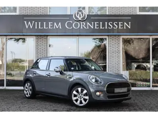 MINI 5-Deurs 1.5 One First Apple Carplay Navigatie PDC 17"
