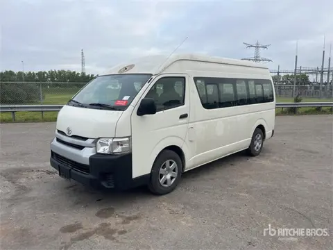 Toyota HiAce 2WD SUV (bj 2019)