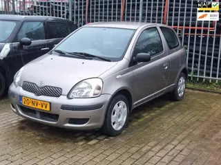 Toyota Yaris €1650,-1.0 VVT-i Idols Trekhaak Apk 2027