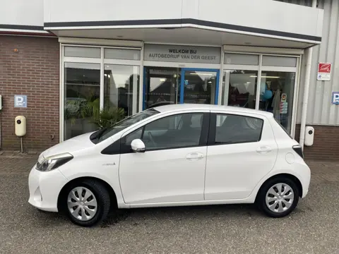 Toyota Yaris 1.5 Full Hybrid Aspiration (bj 2013)