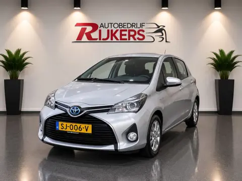 Toyota Yaris 1.5 Hybrid Trend Automaat Bluetooth,Cruise Control,Climate Control,Camera achter,naviga