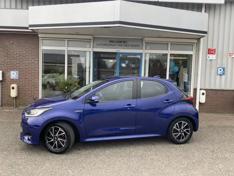 Toyota Yaris 1.5 Hybrid First Edition (bj 2020, automaat)