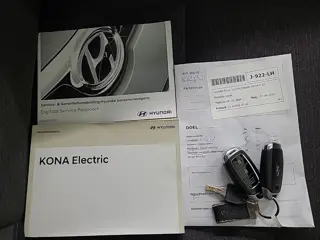 Foto 13 van Hyundai KONA EV Comfort 64 kWh 1e-Eig. & Dealer-Onderh. BOVAG-Garantie. NL-Auto.