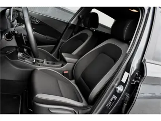 Foto 17 van Hyundai KONA 1.6 GDI HEV Comfort Carplay - Cruise - Camera
