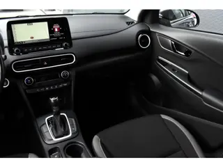 Foto 20 van Hyundai KONA 1.6 GDI HEV Comfort Carplay - Cruise - Camera