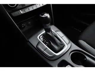 Foto 11 van Hyundai KONA 1.6 GDI HEV Comfort Carplay - Cruise - Camera
