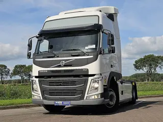 VOLVO FM 450 450 skirts airco