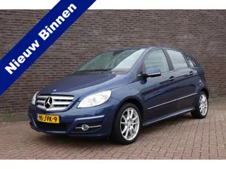 Mercedes-Benz B-klasse 180 BlueEFFICIENCY, keurige auto met ijskoude airco en schuifdak