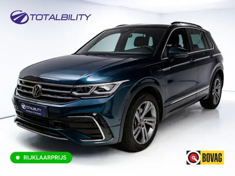 Volkswagen Tiguan 1.4 TSI eHybrid R-Line Business+ | Sfeerverlichting | Elec. achterklep | Camera | 