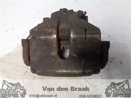 Volkswagen Golf Plus 2005-2014 Remklauw links voor