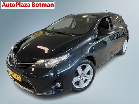 Toyota Auris 1.6 Dynamic (bj 2015)