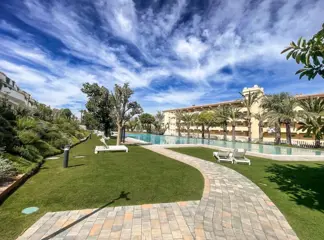 Modern appartement nabij het strand van Albir.