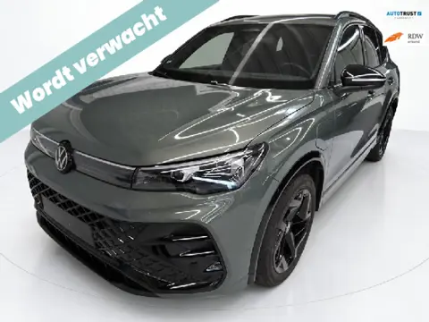 Volkswagen Tiguan 1.5 eHybrid R-Line Edition|Plugin|Automaat|Pano|Ledmatrix|Navi|19inchLeder|Head Up