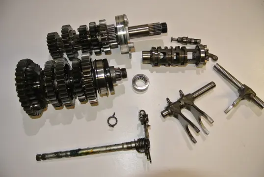 VERSNELLINGSBAK Triumph Street Triple 675 2007 - 2011