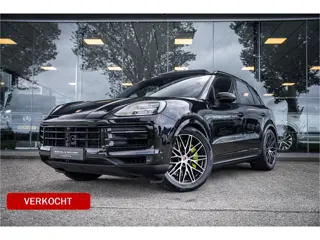 Porsche Cayenne 3.0 S E-Hybrid (519pk) ** Panodak ** InnoDrive ** Trekhaak ** HUD ** PDLS+ ** 4-wiel