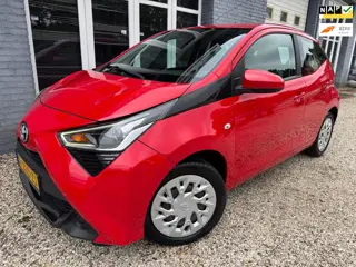 Toyota Aygo 1.0 VVT-i x-play, UNIEK WEINIG KM, CAR PLAY, CAMERA, AIRCO, CRUIS-CONTR,ETC