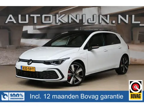 Volkswagen Golf 1.4 eHybrid 245pk GTE | DCC | Pano | Head-up | Trekhaak | 100% (Dealer) onderhouden 