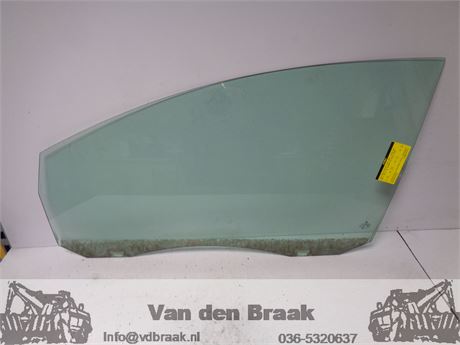 Volkswagen Golf+ 2005-2009 Portierruit links voor