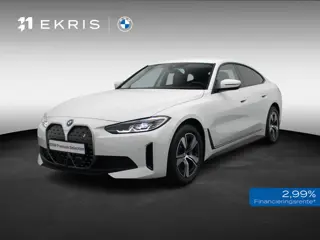 BMW i4 eDrive40 Elektrisch Verstelbare Stoelen | Cruise Control | Parking Assistant | 17''