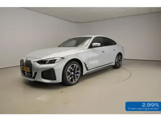 BMW i4 Gran Coupé eDrive35 | M-Sportpakket | LED | Leder | HUD | Active cruise | Sportstoelen | DAB 