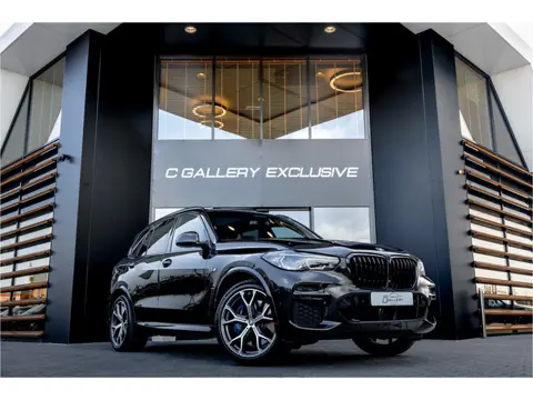 BMW X5 xDrive45e High Executive - M Sport | Panorama | Swarovski | H&K | Stoelkoeling | Elek. Trekha