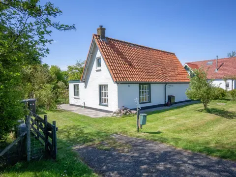 Karakteristiek vrijstaand huisje bij De Muy en De Slufter met privésauna