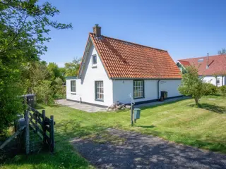 Karakteristiek vrijstaand huisje bij De Muy en De Slufter met privésauna