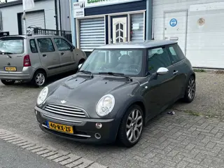 Mini 3-Deurs 1.6 Cooper Park Lane koppeling hoog auto is rijdtbaar
