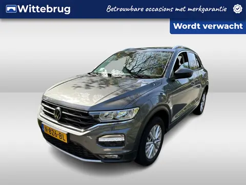 Volkswagen T-Roc 1.0 TSI Style / TREKHAAK/ ADAPTIVE CRUISE/ PARKEER SENSOREN V+A/ NAVI/ CLIMA/ 16'' 