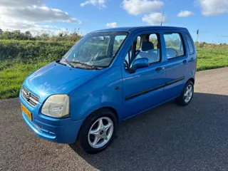 Opel Agila 1.2-16V Comfort incl gloednieuwe apk ! nette auto !