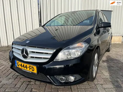Mercedes-Benz B-klasse 220 CDI Ambition -Versnellingsbak defect, Motorlamp brandt, Rondom gebruikers