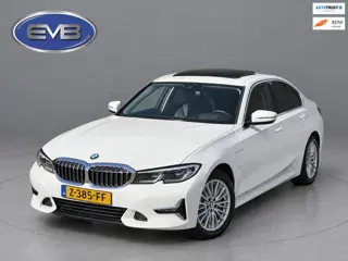BMW 3-serie 330e Automaat High Executive, schuifdak, lederen sportinterieur, headup display, stoelve