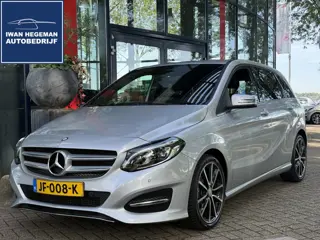 Mercedes-Benz B-klasse 180 Ambition AUTOMAAT | LED | Airco | Navigatie | Parkeersensoren | Cruise Co