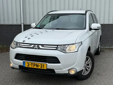 Mitsubishi Outlander 2.0 Intense Automaat Airco Cruise PDC NAP