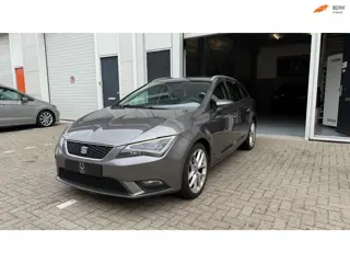Seat Leon ST Fr DSG - Led - Camera -Navi 1.6 TDI Style Connect