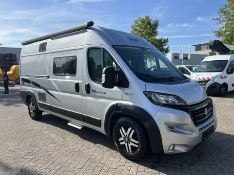McLouis MENFYS PRESTIGE 5 BUSCAMPER DUCATO 180PK (bj 2020)