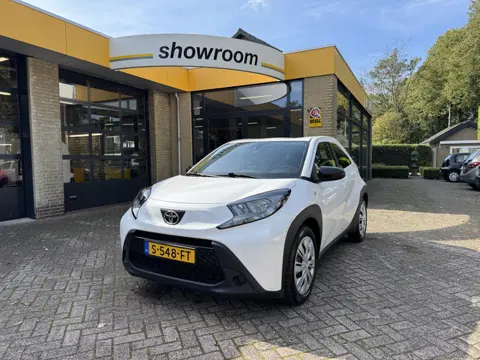 Toyota Aygo X 1.0 VVT-i MT Play Airco Camera Carplay