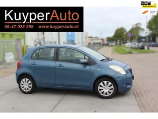 Toyota Yaris 1.3 VVTi Sol MMT automaat nap 1E EIG,AIRCO 5 DRS TREKHAAK