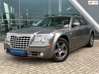 Chrysler 300C 3.5 V6 249pk Schuifdak / Stoelverwarming / Navigatie