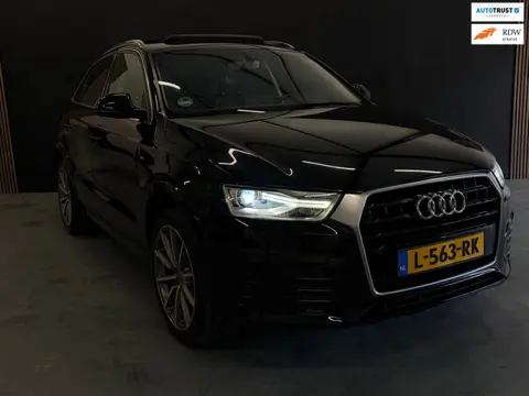 Audi Q3 1.4 TFSI CoD Design S Line Pano Stoelverwarming Facelift
