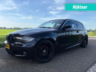 BMW 1-SERIE 118I BUSINESS LINE / M PAKKET / APPLE CARPLAY