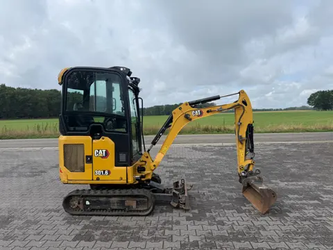 Caterpillar 301.6 minigraver / hydro wissel cw05 (bj 2021)