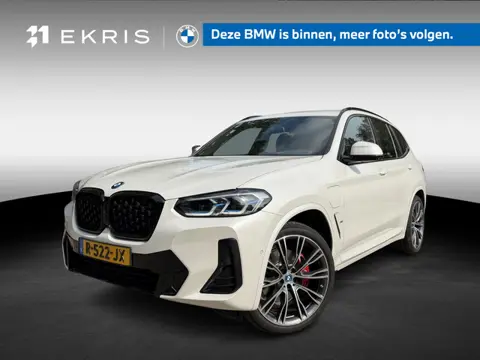 BMW X3 xDrive30e | M Sportpakket | High Executive | 21 inch LM BMW Individual V-spaak | Glazen panor