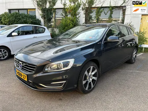 Volvo V60 2.4 D6 AWD Plug-In Hybrid Summum / Full options