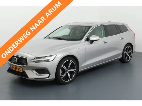 Volvo V60 2.0 T6 Plug-in hybrid AWD Ultimate Bright BOMVOL | PANO | TREKH. | 360° | MASSAGE